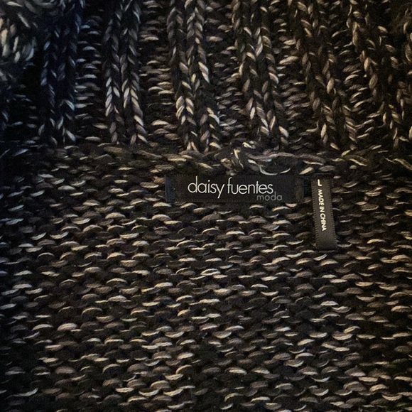 Black & White Chunky Knit Sweater - Women’s - Picture 2 of 3